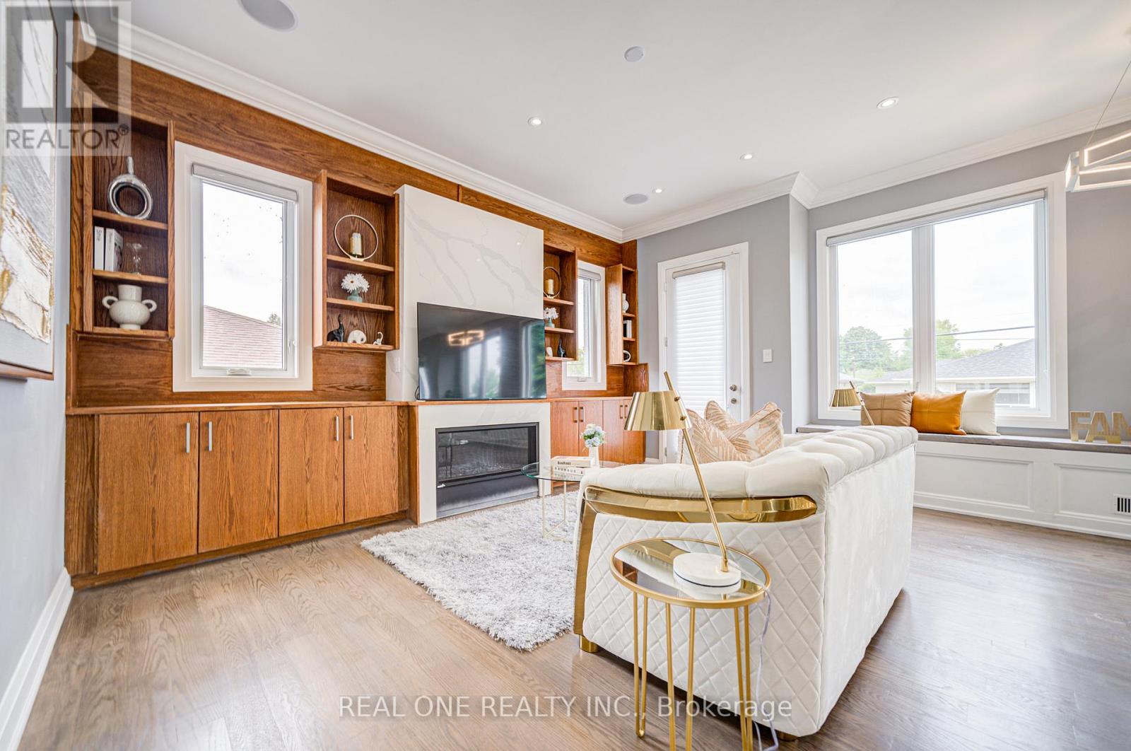 158 Waterloo Avenue, Toronto, Ontario  M3H 3Z1 - Photo 16 - C12209451