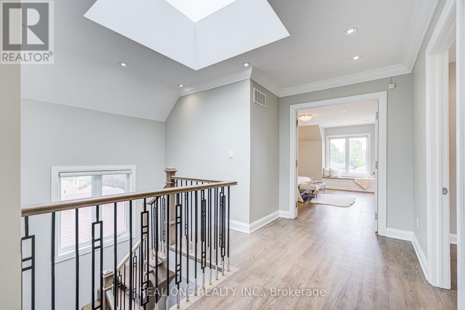 158 Waterloo Avenue, Toronto, Ontario  M3H 3Z1 - Photo 24 - C12209451