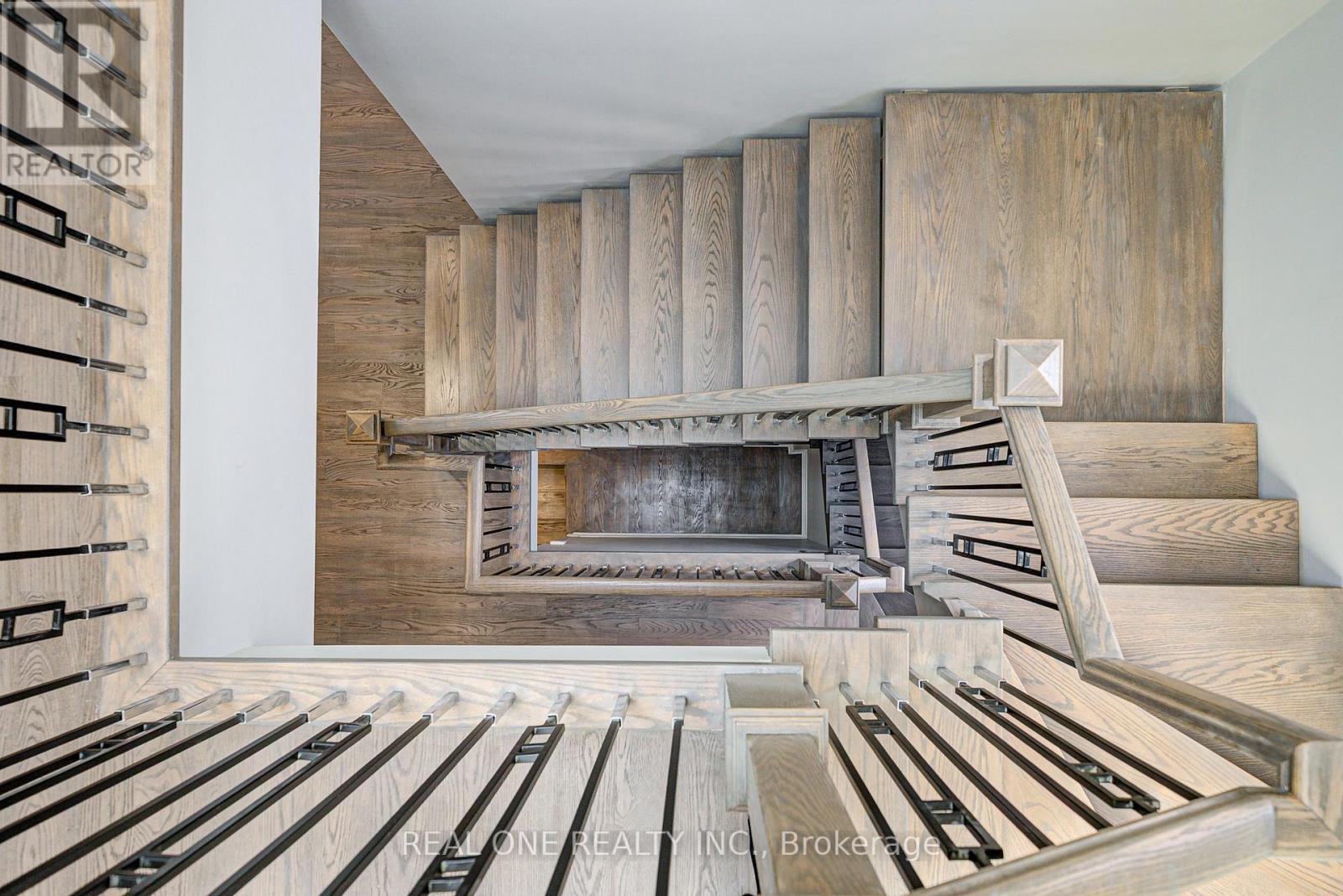 158 Waterloo Avenue, Toronto, Ontario  M3H 3Z1 - Photo 22 - C12209451