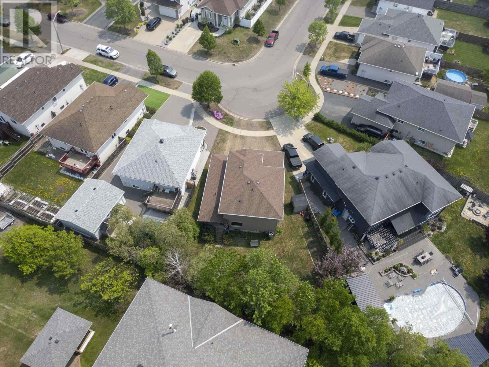 Property at 219 Saxon DR image 3