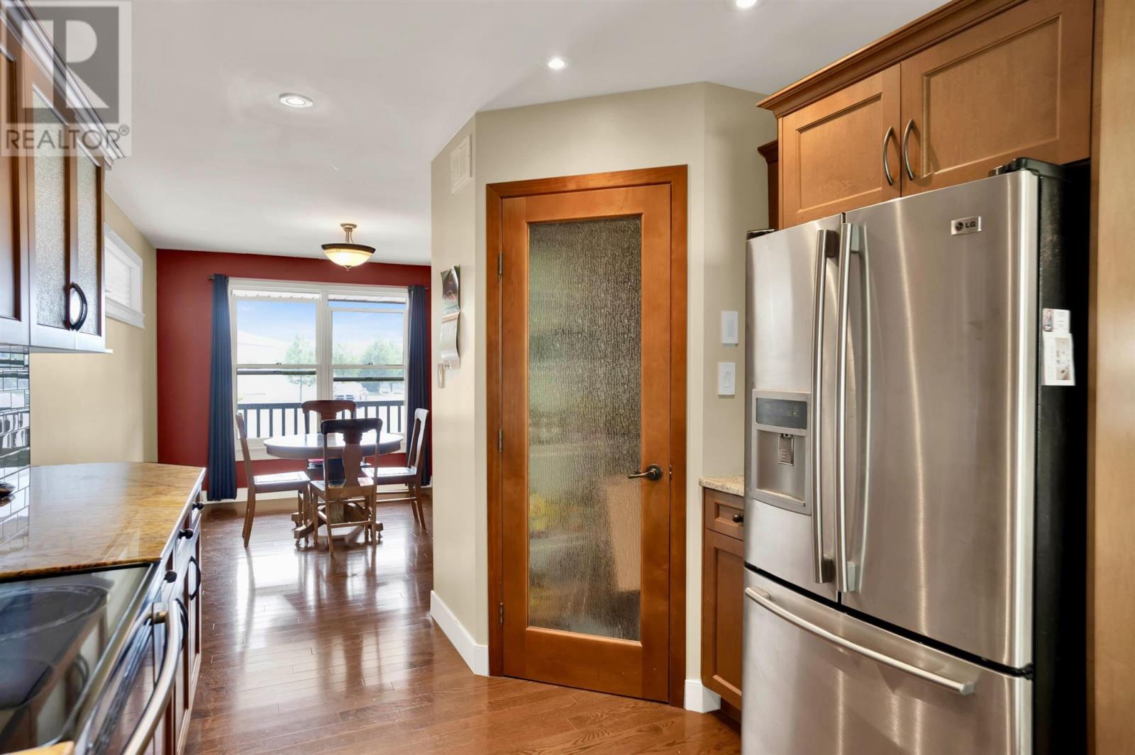 Property at 219 Saxon DR image 5