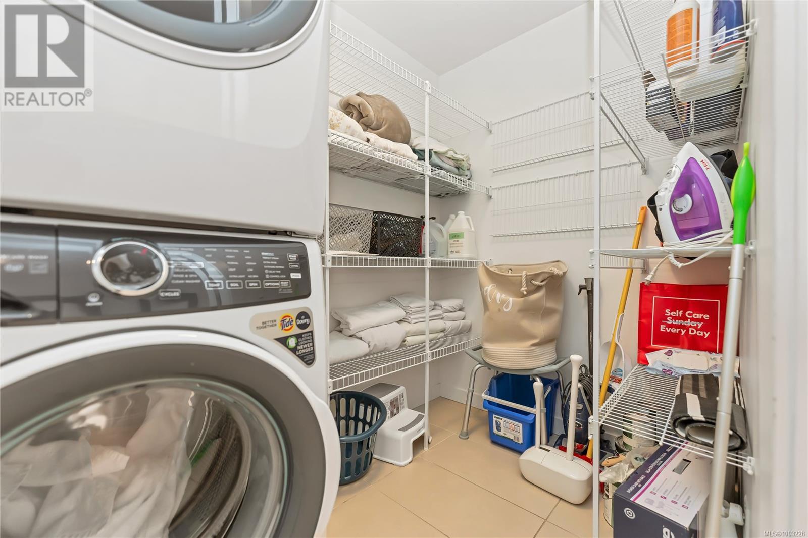 701 608 Broughton St, Victoria, British Columbia  V8W 1C7 - Photo 25 - 1003228