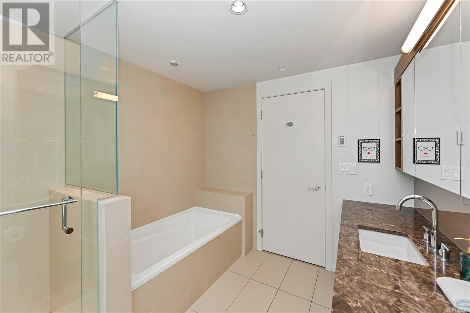 701 608 Broughton St, Victoria, British Columbia  V8W 1C7 - Photo 22 - 1003228