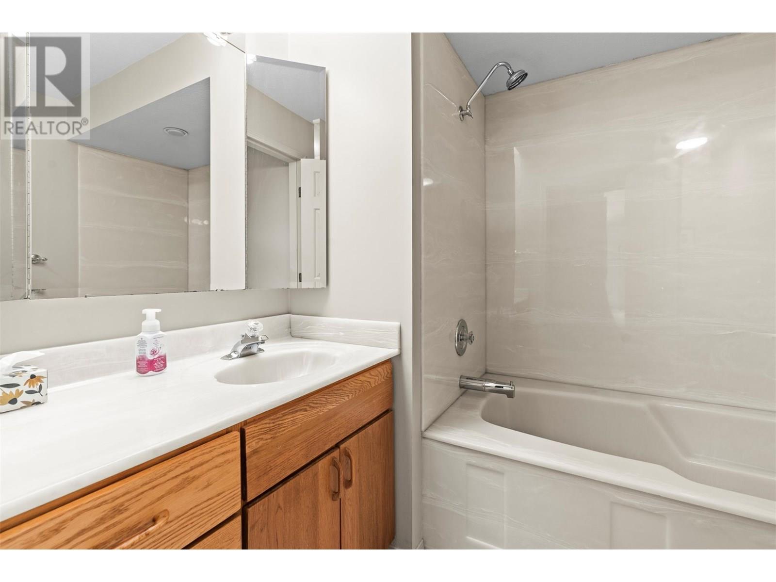 2804 25 Street, Vernon, British Columbia  V1T 4P9 - Photo 19 - 10348517