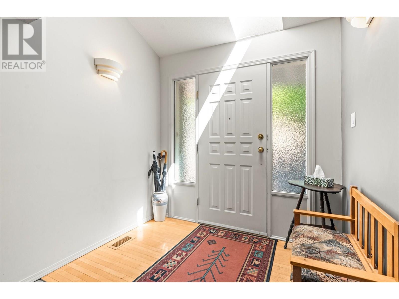 2804 25 Street, Vernon, British Columbia  V1T 4P9 - Photo 3 - 10348517