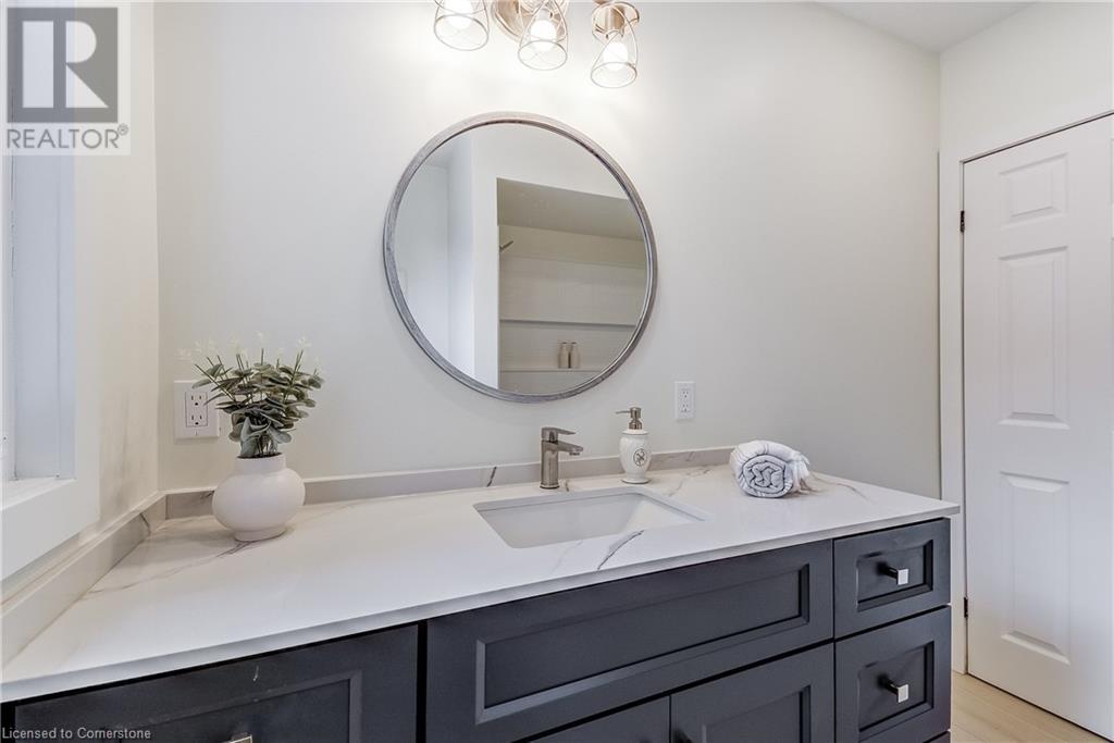 82 West 1st Street, Hamilton, Ontario  L9C 3C4 - Photo 13 - 40740372