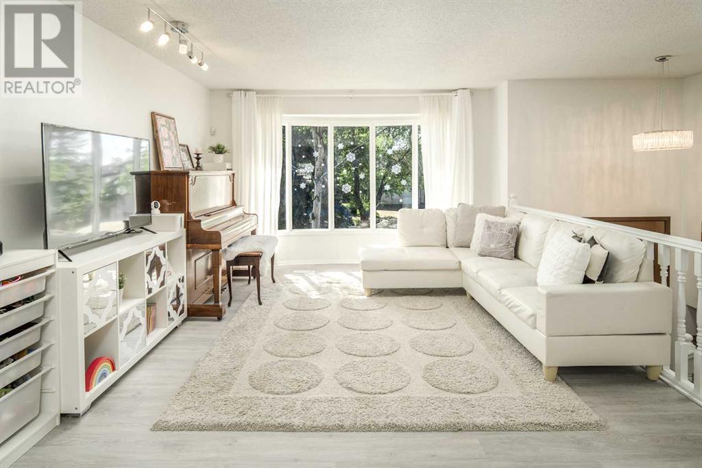 Property at 403 Edenwold Drive NW image 5