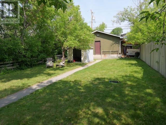 Property at 1110 8 Street SE image 2