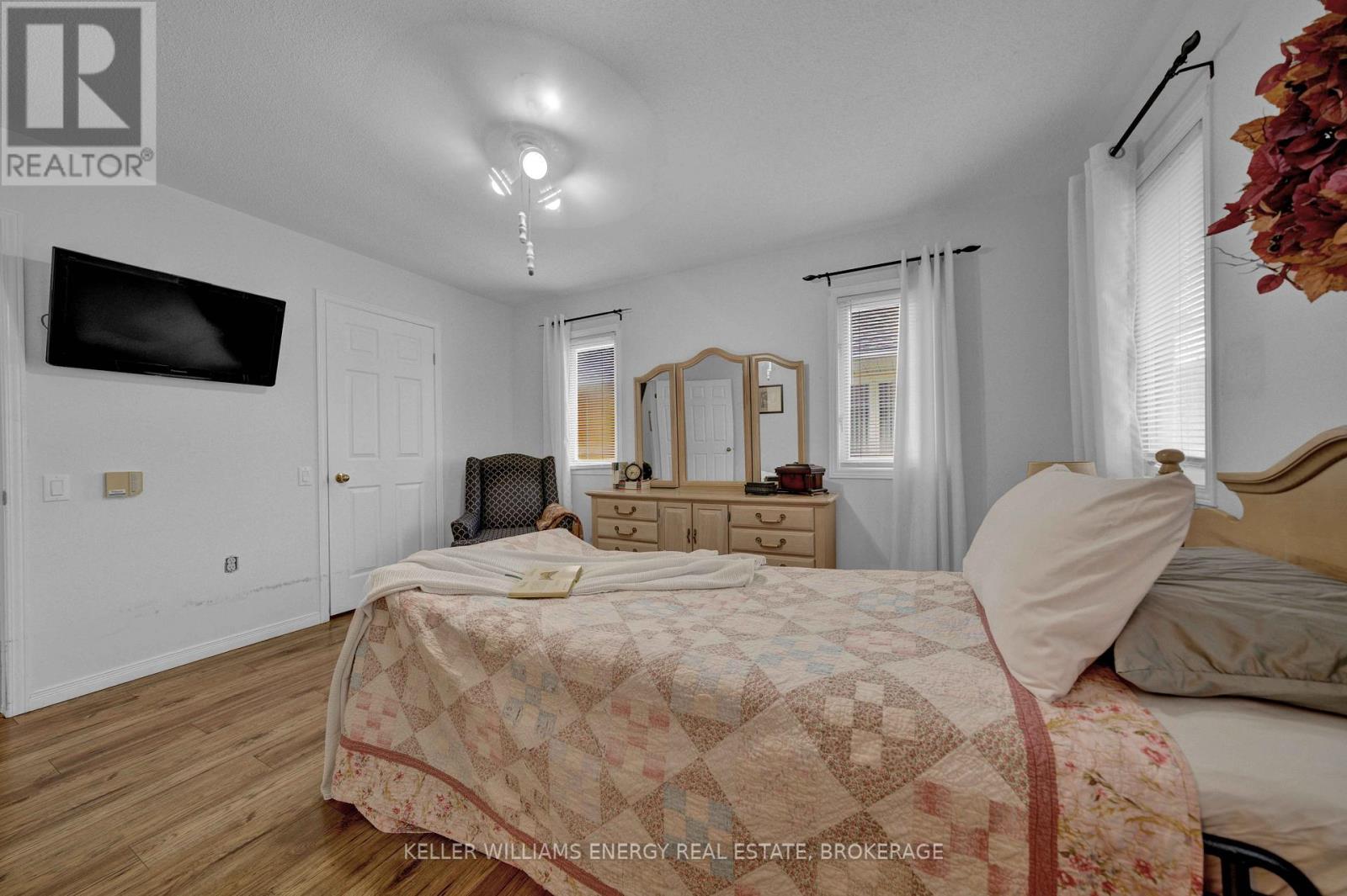 4 Heritage Drive, Prince Edward County, Ontario K0K 3L0 - Photo 28 - X12211785