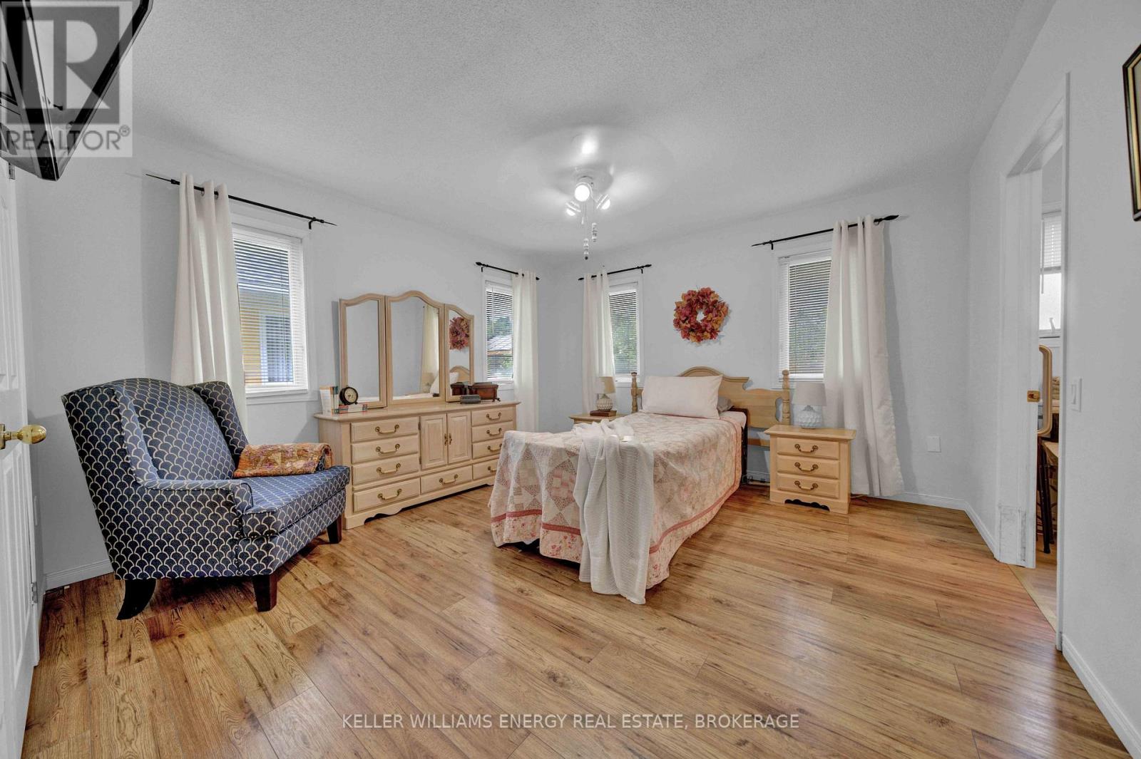 4 Heritage Drive, Prince Edward County, Ontario K0K 3L0 - Photo 27 - X12211785