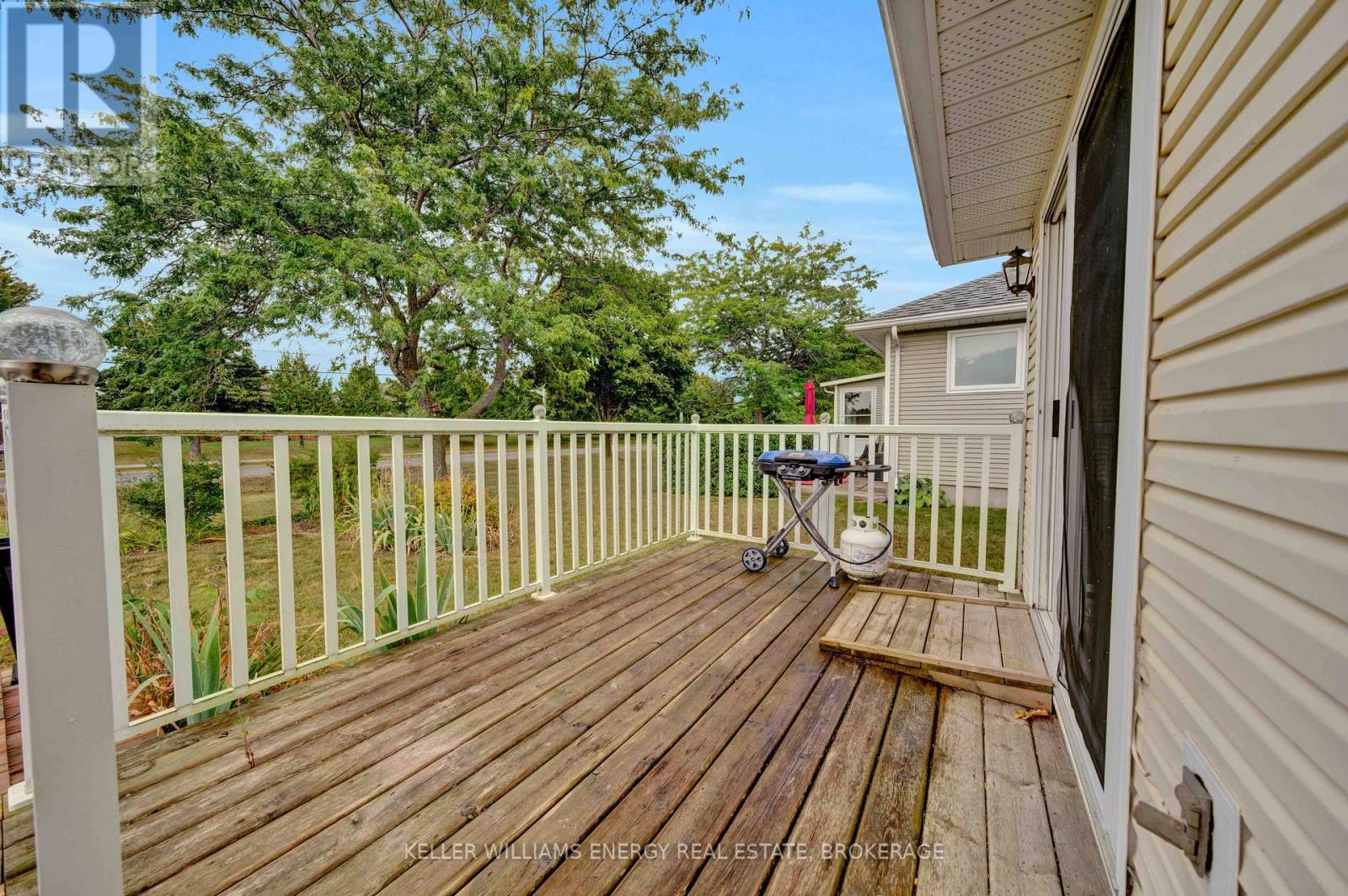 4 Heritage Drive, Prince Edward County, Ontario K0K 3L0 - Photo 37 - X12211785