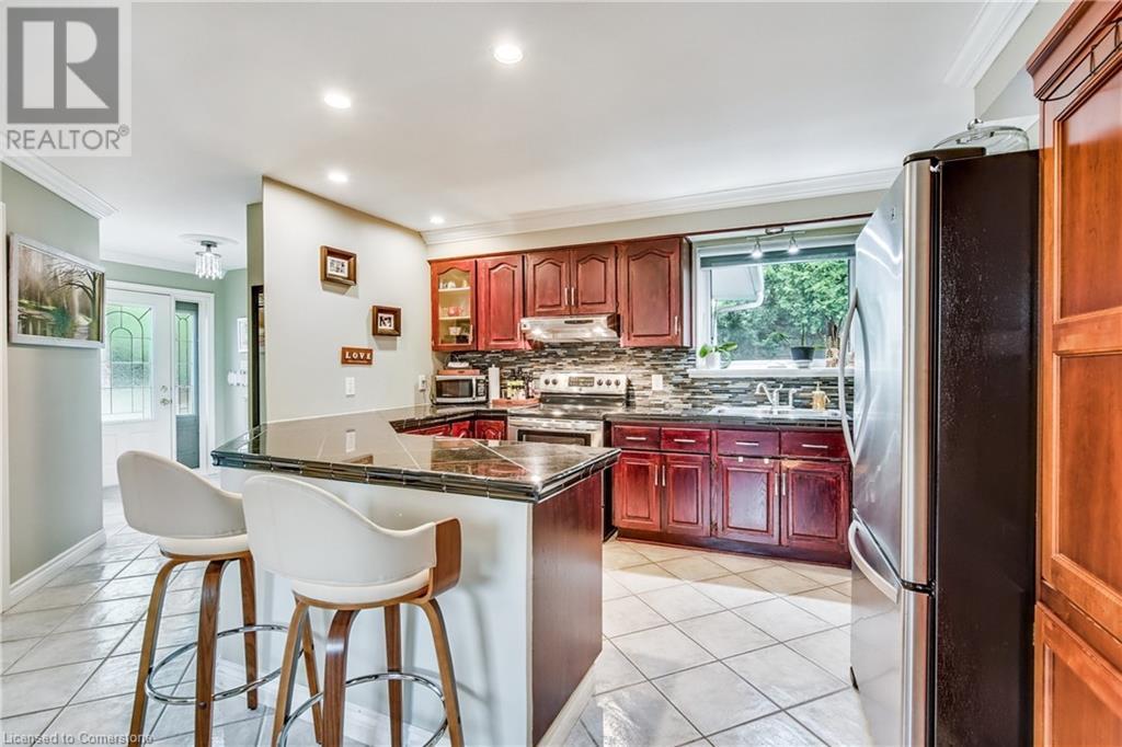 1310 Sycamore Drive, Burlington, Ontario  L7M 1H2 - Photo 9 - 40740678