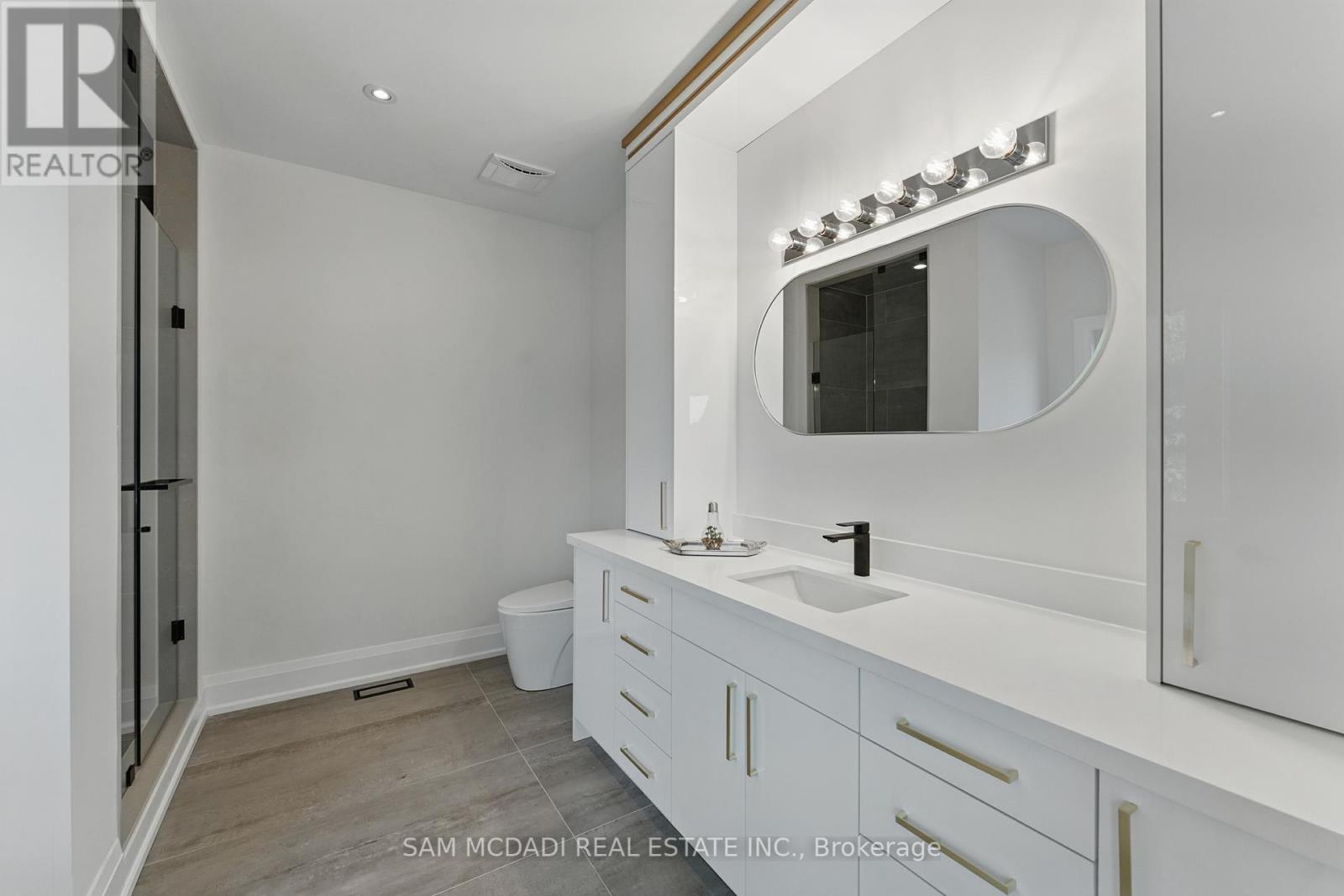 1037 Meredith Avenue, Mississauga (Lakeview), Ontario  L5E 2C6 - Photo 23 - W12191005