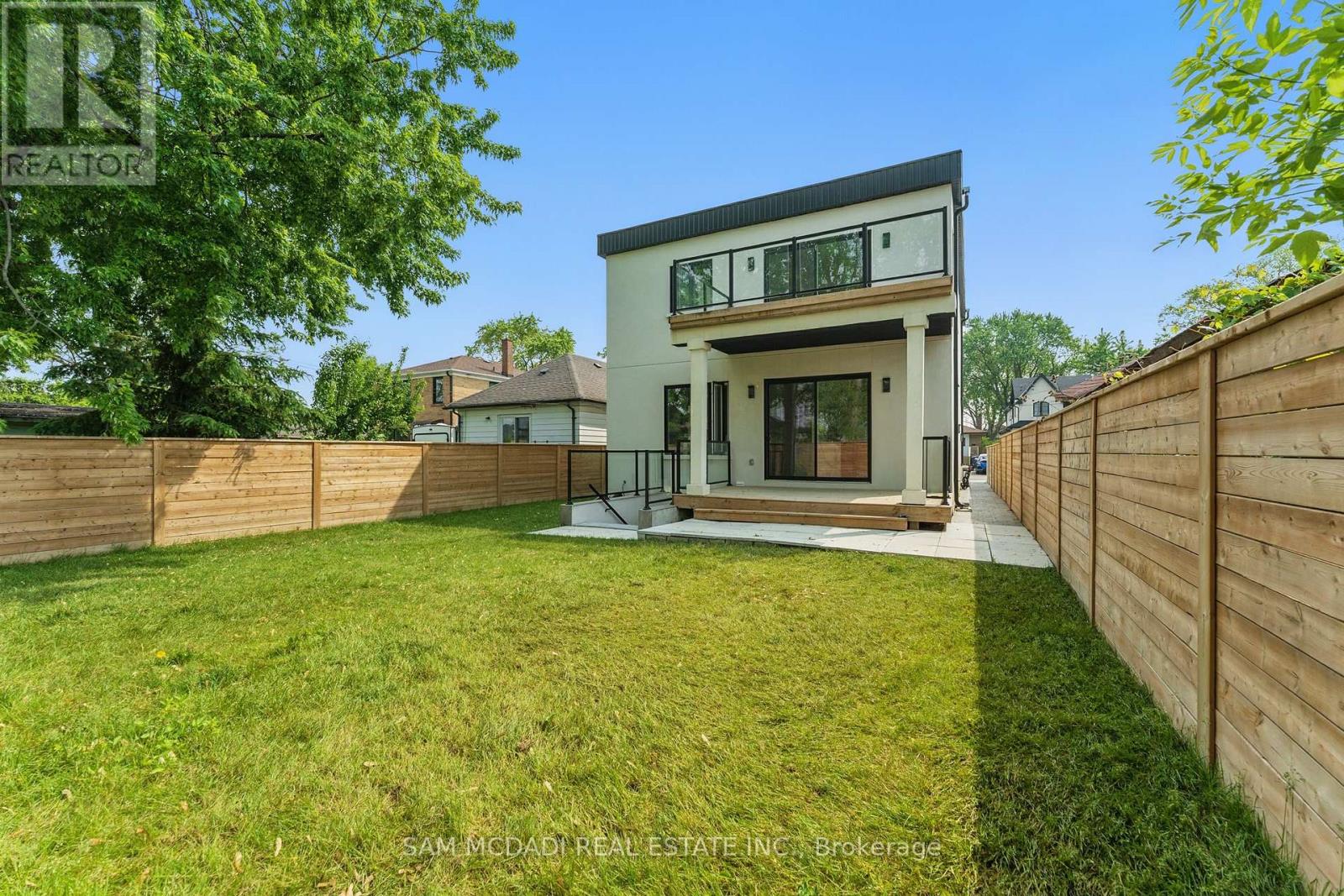 1037 Meredith Avenue, Mississauga (Lakeview), Ontario  L5E 2C6 - Photo 47 - W12191005