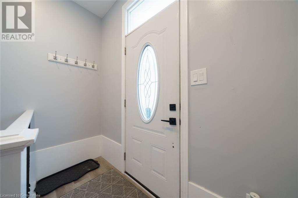 39 Bonaparte Way Unit# Lower Unit, Hamilton, Ontario  L9B 2E1 - Photo 3 - 40736438