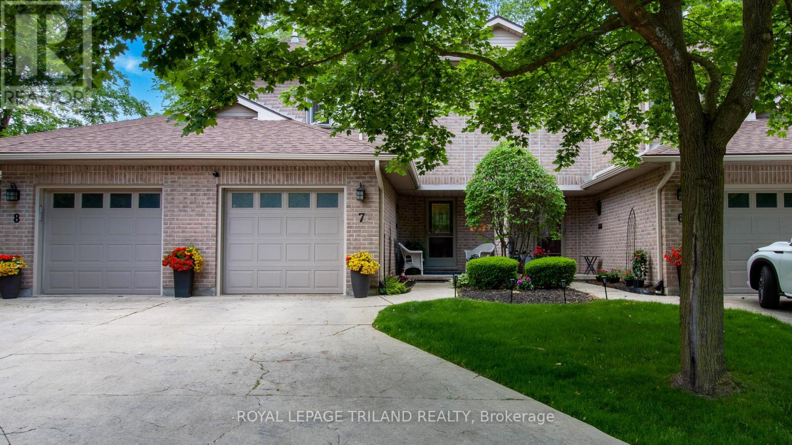 7 - 70 Glenroy Road, London South, Ontario  N5Z 4W9 - Photo 2 - X12216153