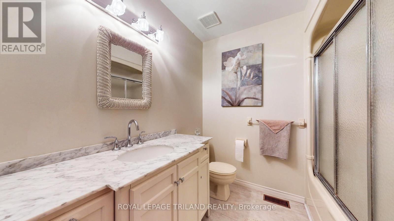 7 - 70 Glenroy Road, London South, Ontario  N5Z 4W9 - Photo 33 - X12216153