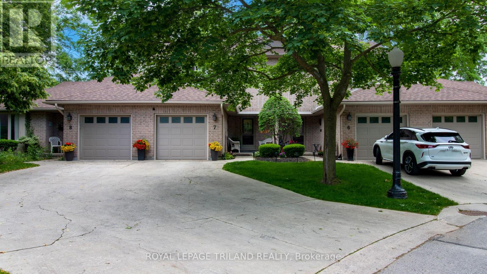 7 - 70 Glenroy Road, London South, Ontario  N5Z 4W9 - Photo 4 - X12216153