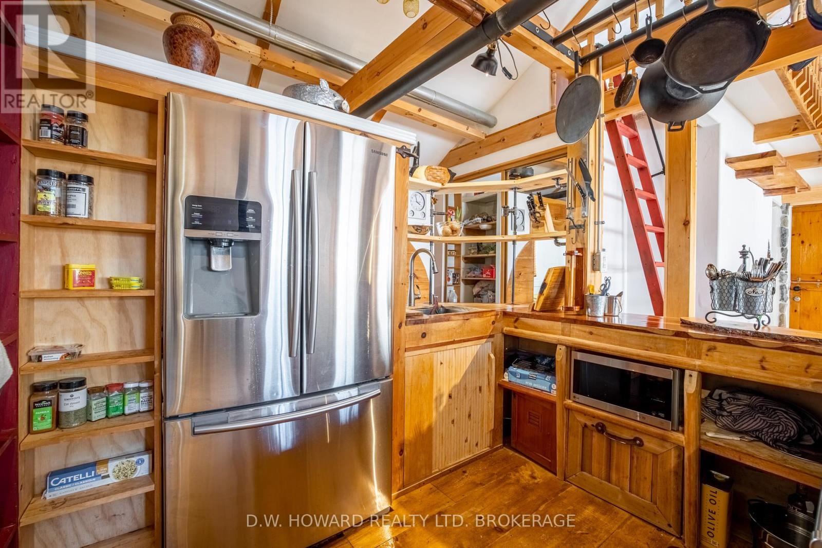 3816 Crystal Beach Drive, Fort Erie (Crystal Beach), Ontario  L0S 1B0 - Photo 14 - X12216147