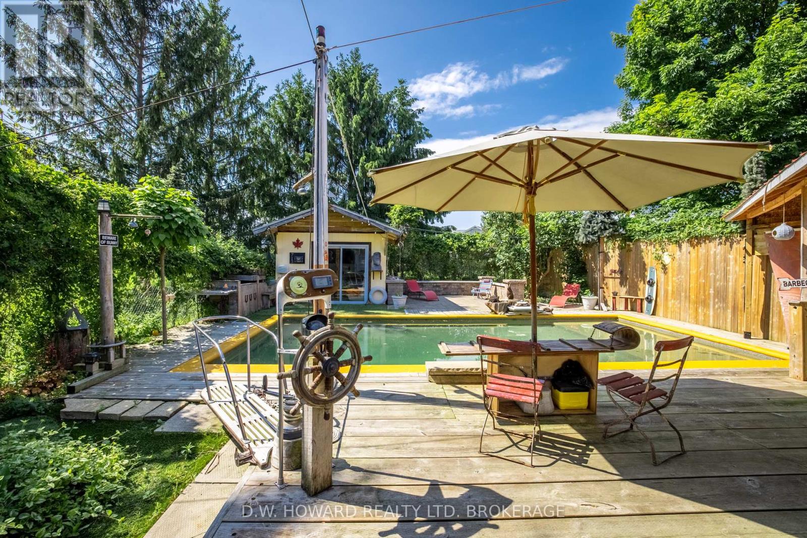 3816 Crystal Beach Drive, Fort Erie (Crystal Beach), Ontario  L0S 1B0 - Photo 3 - X12216147