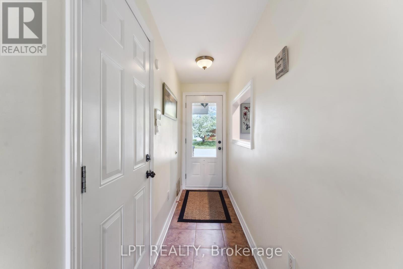 Property at 61 FIELDGATE DRIVE image 4