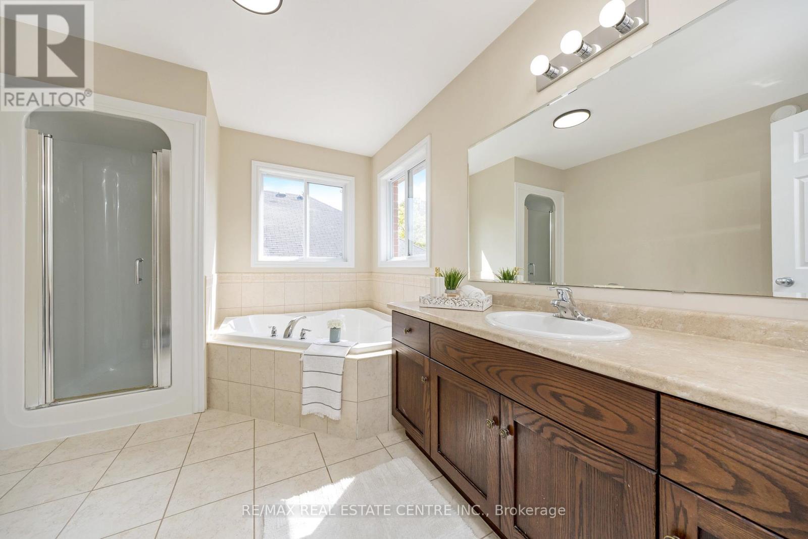 237 Ridge Top Crescent, Guelph/eramosa, Ontario  N0B 2K0 - Photo 24 - X12216145