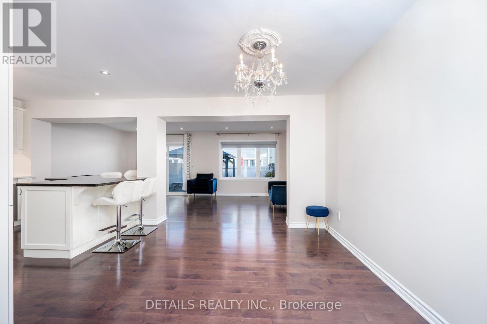 434 White Arctic Avenue, Ottawa, Ontario  K2J 5Y9 - Photo 5 - X12216146