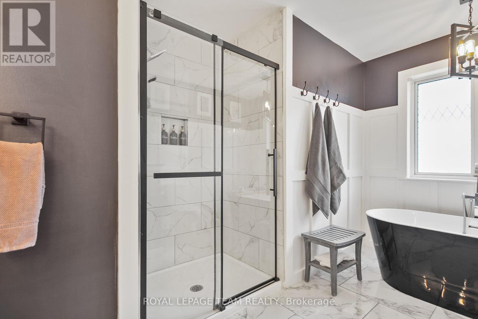 124 Versilia Drive, Ottawa, Ontario  K2G 7E2 - Photo 22 - X12216173