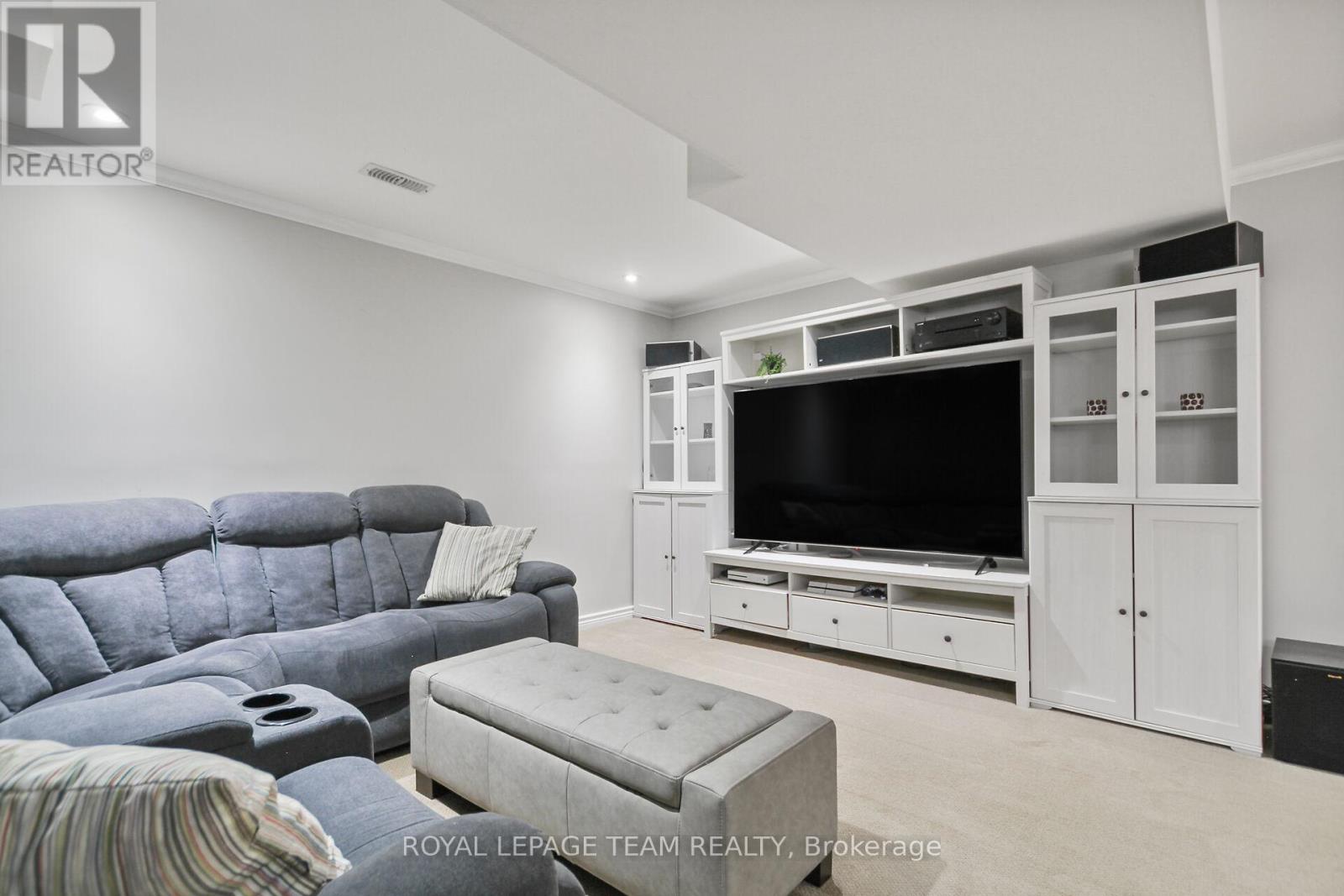 124 Versilia Drive, Ottawa, Ontario  K2G 7E2 - Photo 36 - X12216173