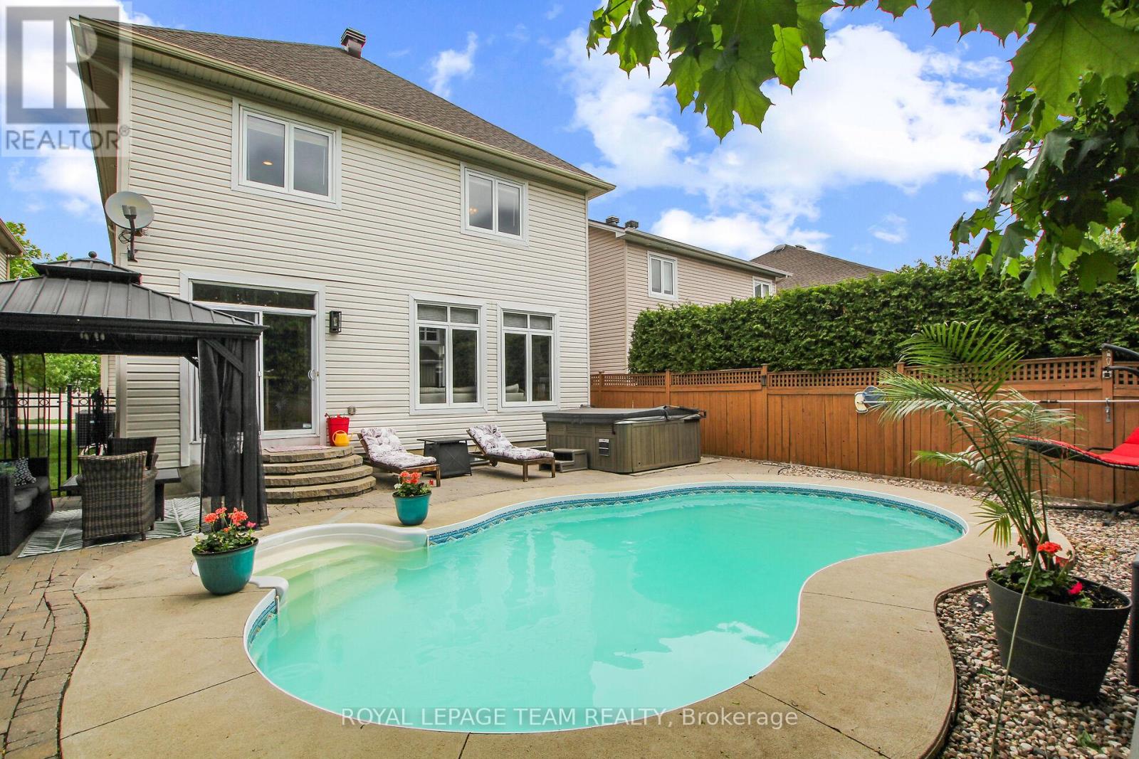 124 Versilia Drive, Ottawa, Ontario  K2G 7E2 - Photo 40 - X12216173