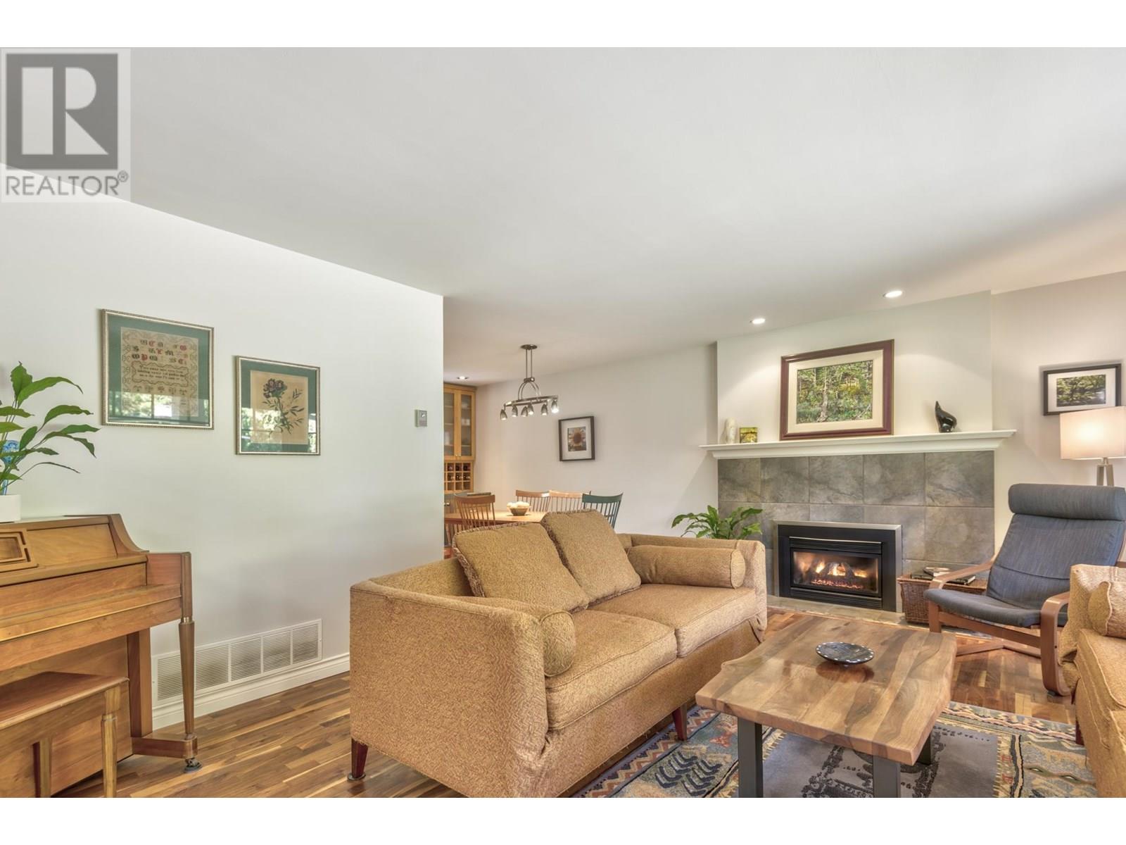 2956 Spuraway Avenue, Coquitlam, British Columbia  V3C 2C8 - Photo 6 - R2994971