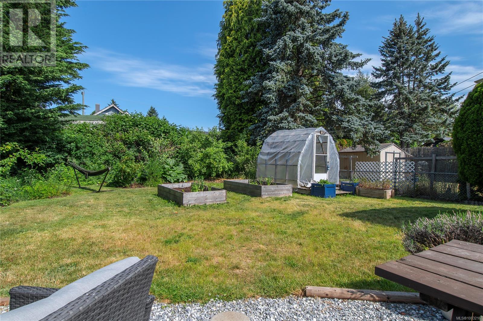 595 11th St, Courtenay, British Columbia  V9N 1S7 - Photo 24 - 1003216