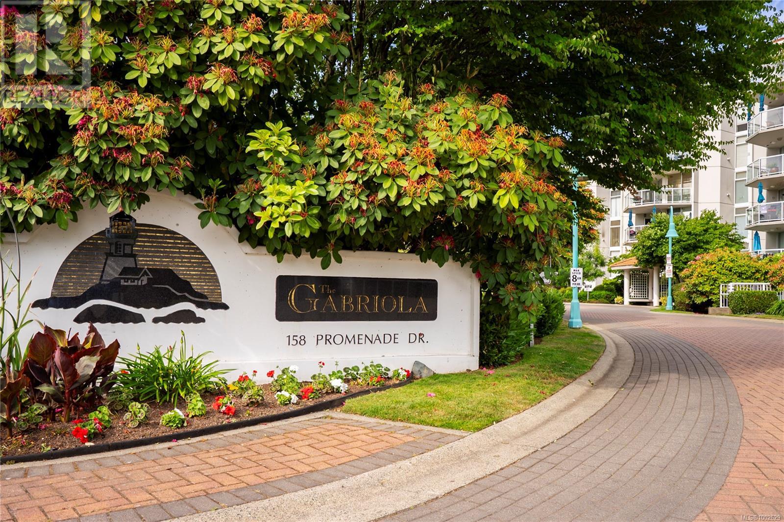 305 158 Promenade Dr, Nanaimo, British Columbia  V9R 6M7 - Photo 2 - 1002629