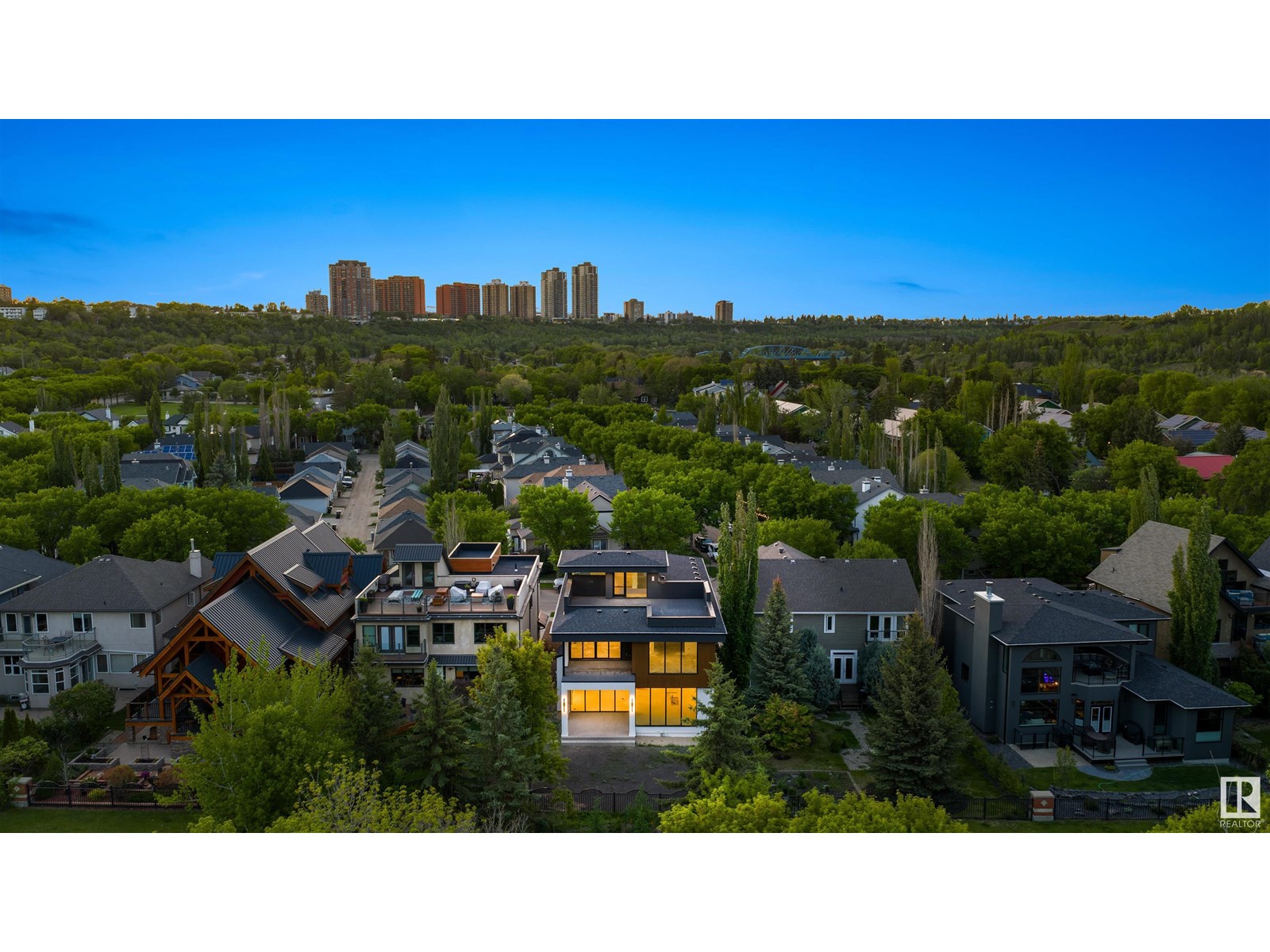 Property at 8807 99 AV NW image 5