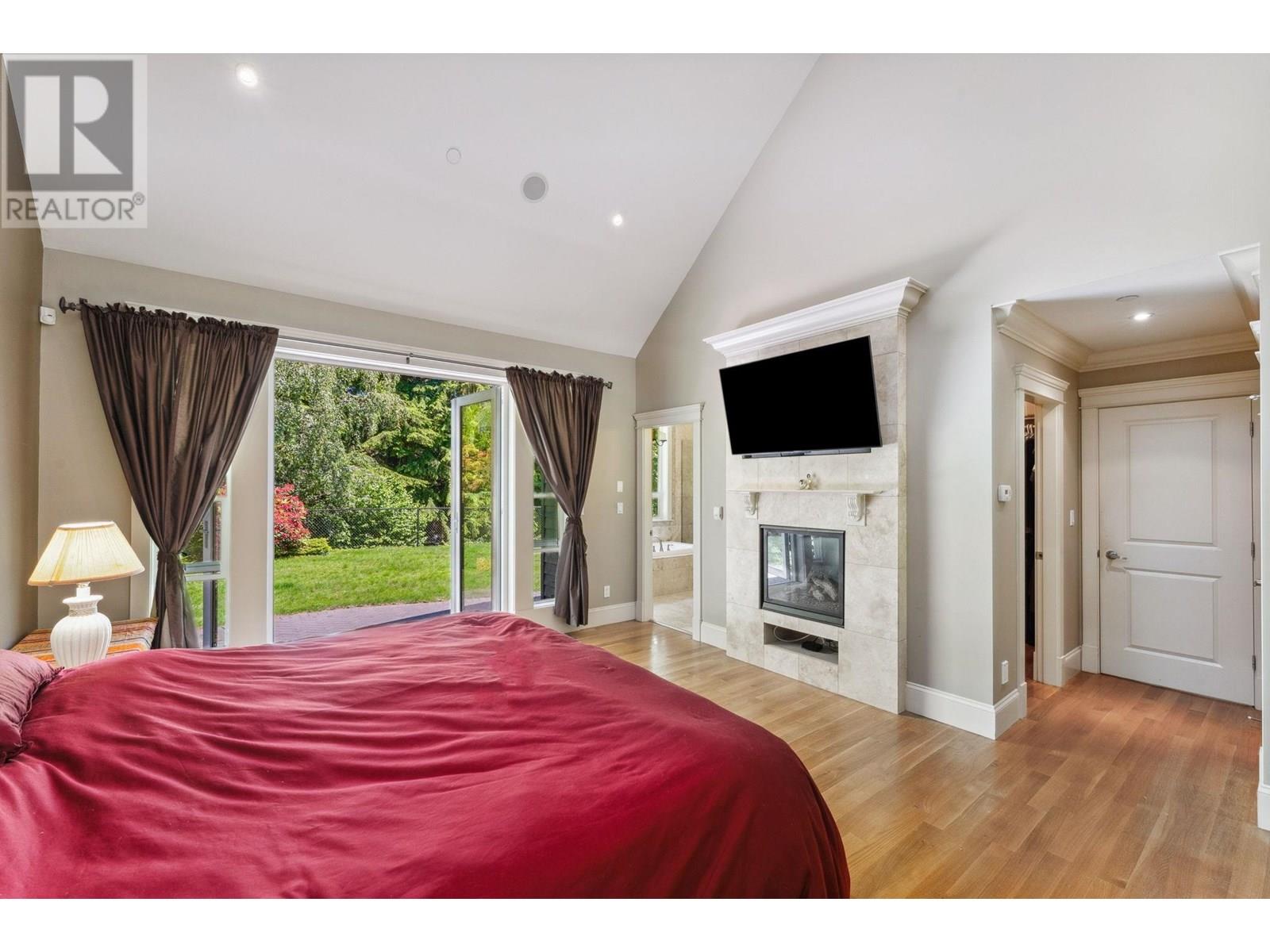 352 St. James Crescent, West Vancouver, British Columbia  V7S 1J8 - Photo 11 - R3014430