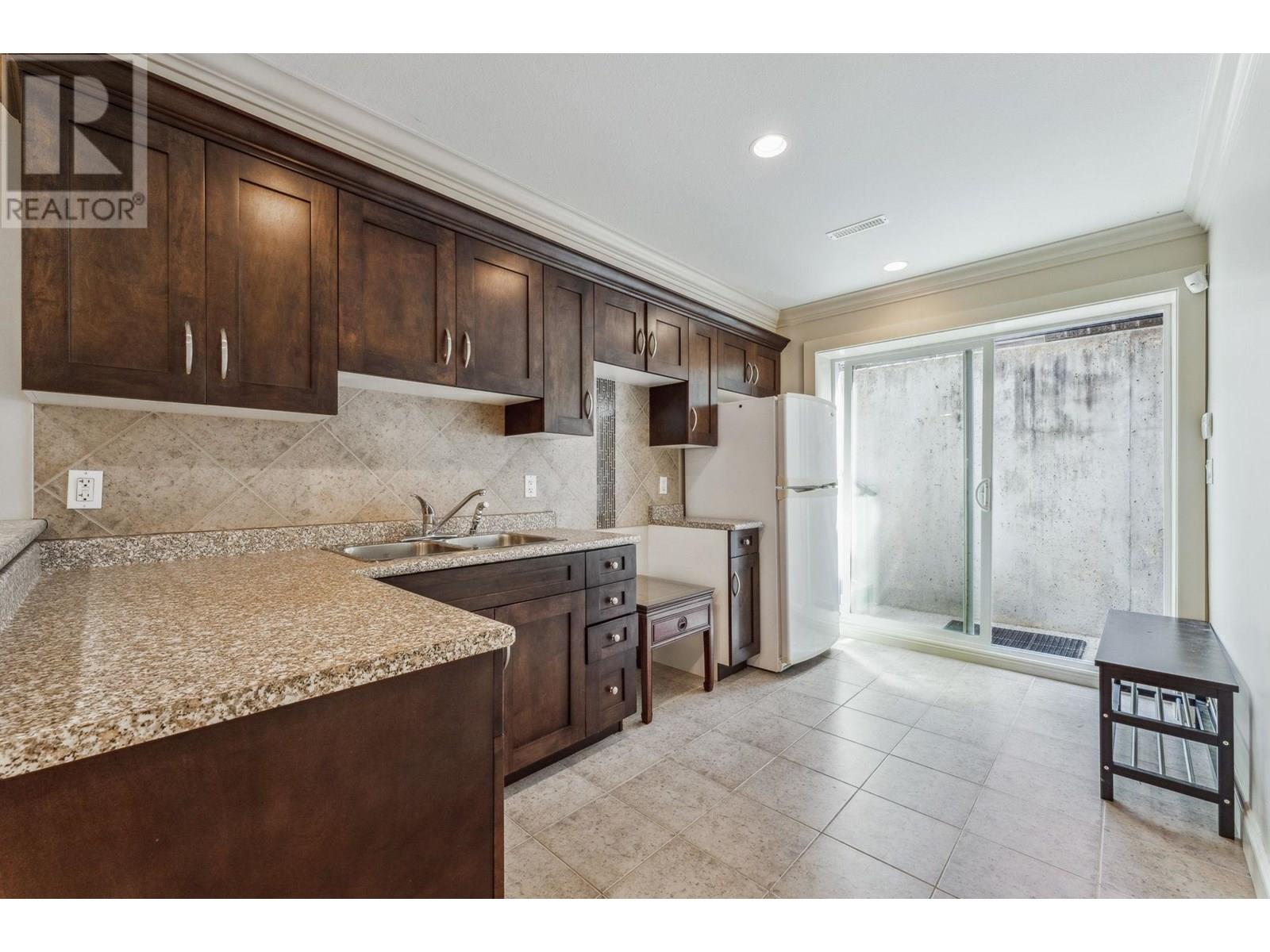 352 St. James Crescent, West Vancouver, British Columbia  V7S 1J8 - Photo 24 - R3014430