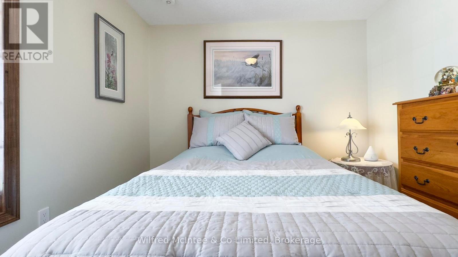 422 Hayes Lake Avenue, Huron-Kinloss, Ontario  N0G 2B0 - Photo 28 - X12010280