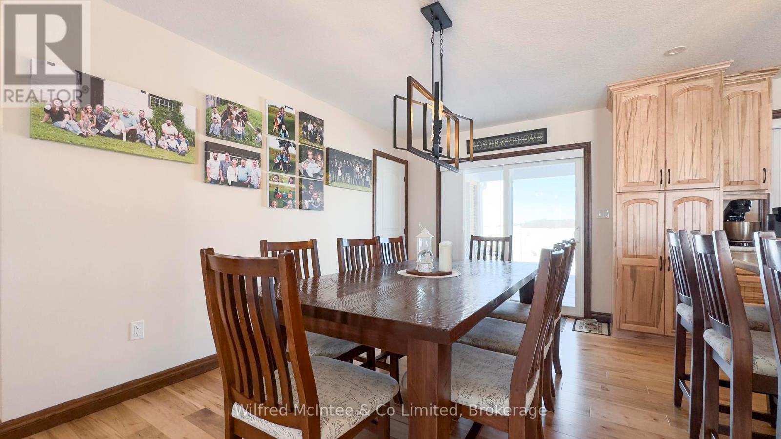 422 Hayes Lake Avenue, Huron-Kinloss, Ontario  N0G 2B0 - Photo 26 - X12010280