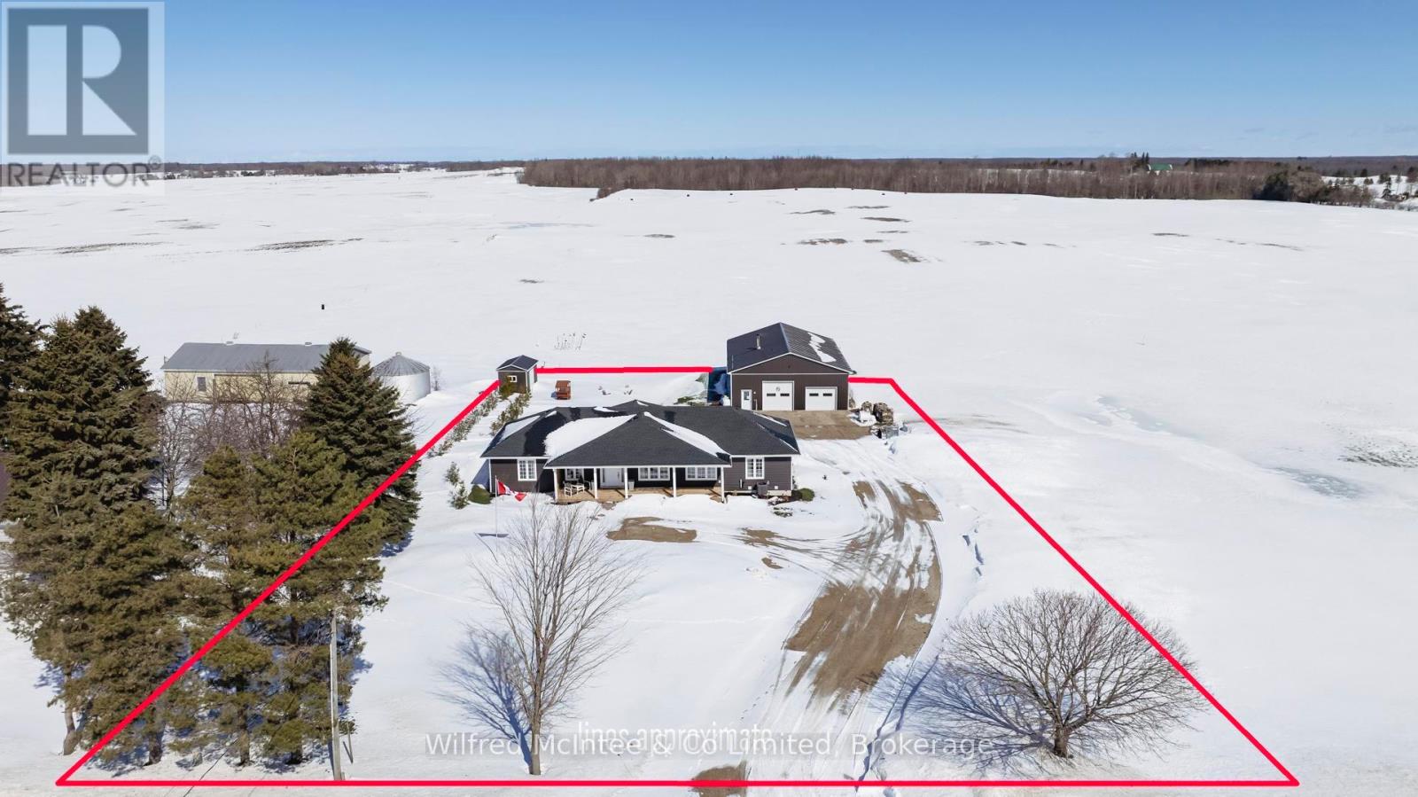 422 Hayes Lake Avenue, Huron-Kinloss, Ontario  N0G 2B0 - Photo 4 - X12010280
