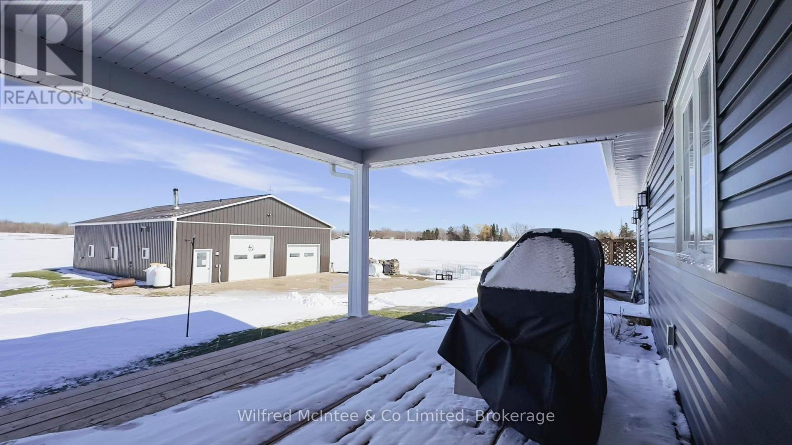 422 Hayes Lake Avenue, Huron-Kinloss, Ontario  N0G 2B0 - Photo 46 - X12010280