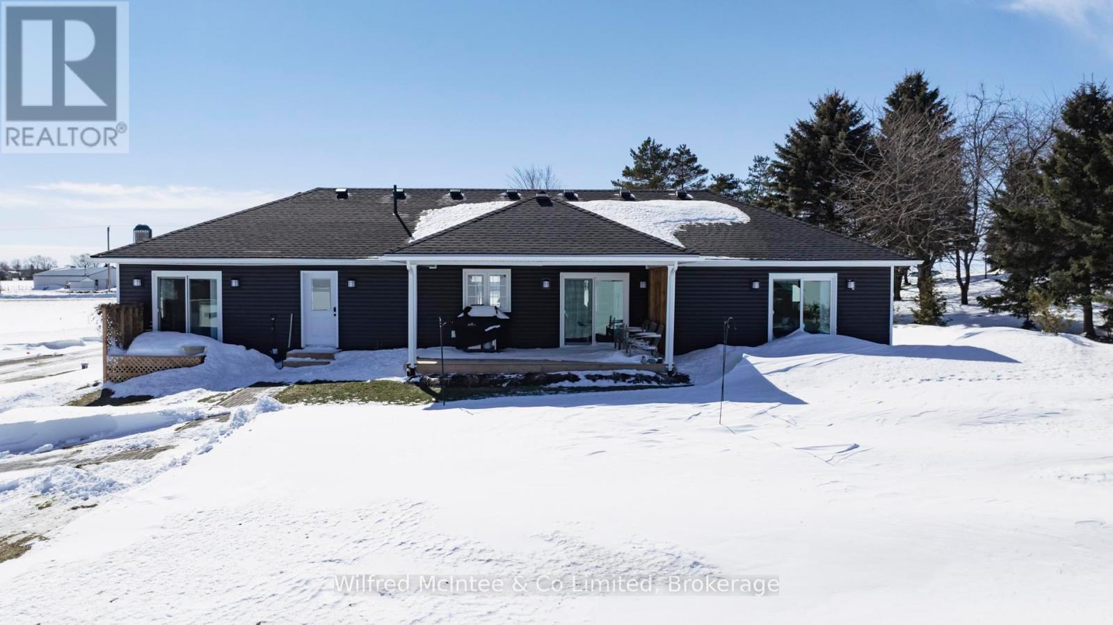 422 Hayes Lake Avenue, Huron-Kinloss, Ontario  N0G 2B0 - Photo 6 - X12010280