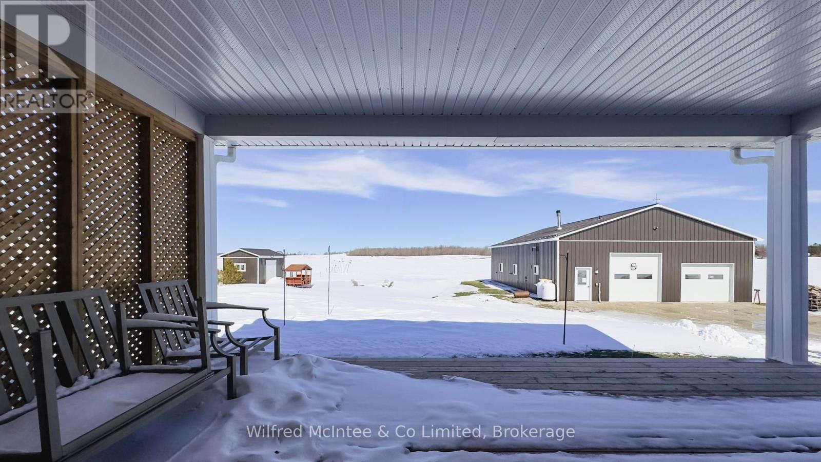 422 Hayes Lake Avenue, Huron-Kinloss, Ontario  N0G 2B0 - Photo 45 - X12010280