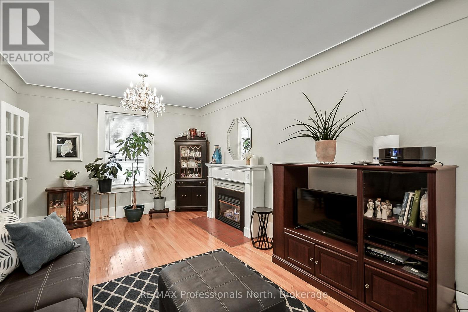 133 Main Street W, Huntsville (Chaffey), Ontario  P1H 1W5 - Photo 13 - X12215212