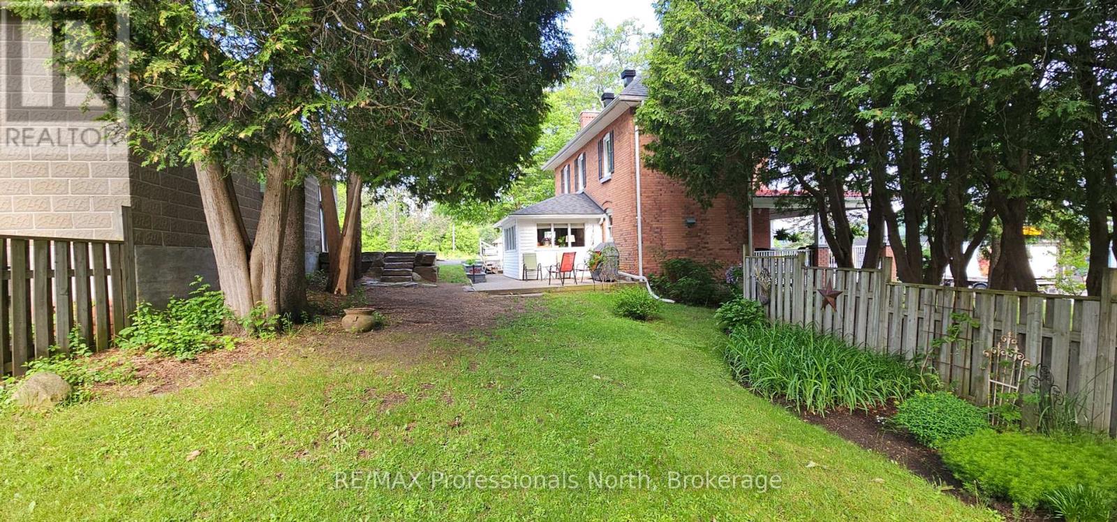 133 Main Street W, Huntsville (Chaffey), Ontario  P1H 1W5 - Photo 3 - X12215212