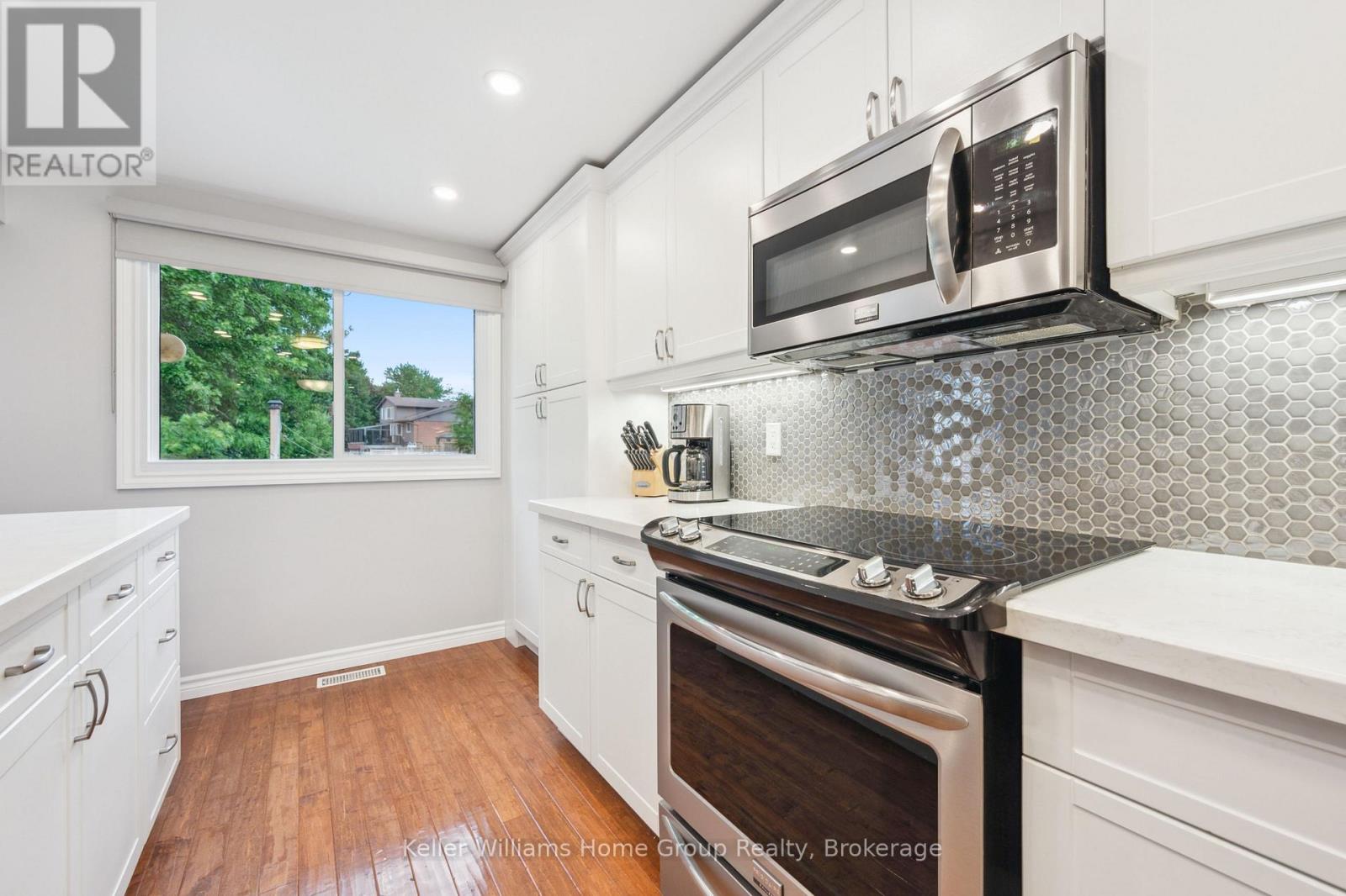 375 Imperial Road S, Guelph (Willow West/sugarbush/west Acres), Ontario  N1K 1L3 - Photo 18 - X12216127