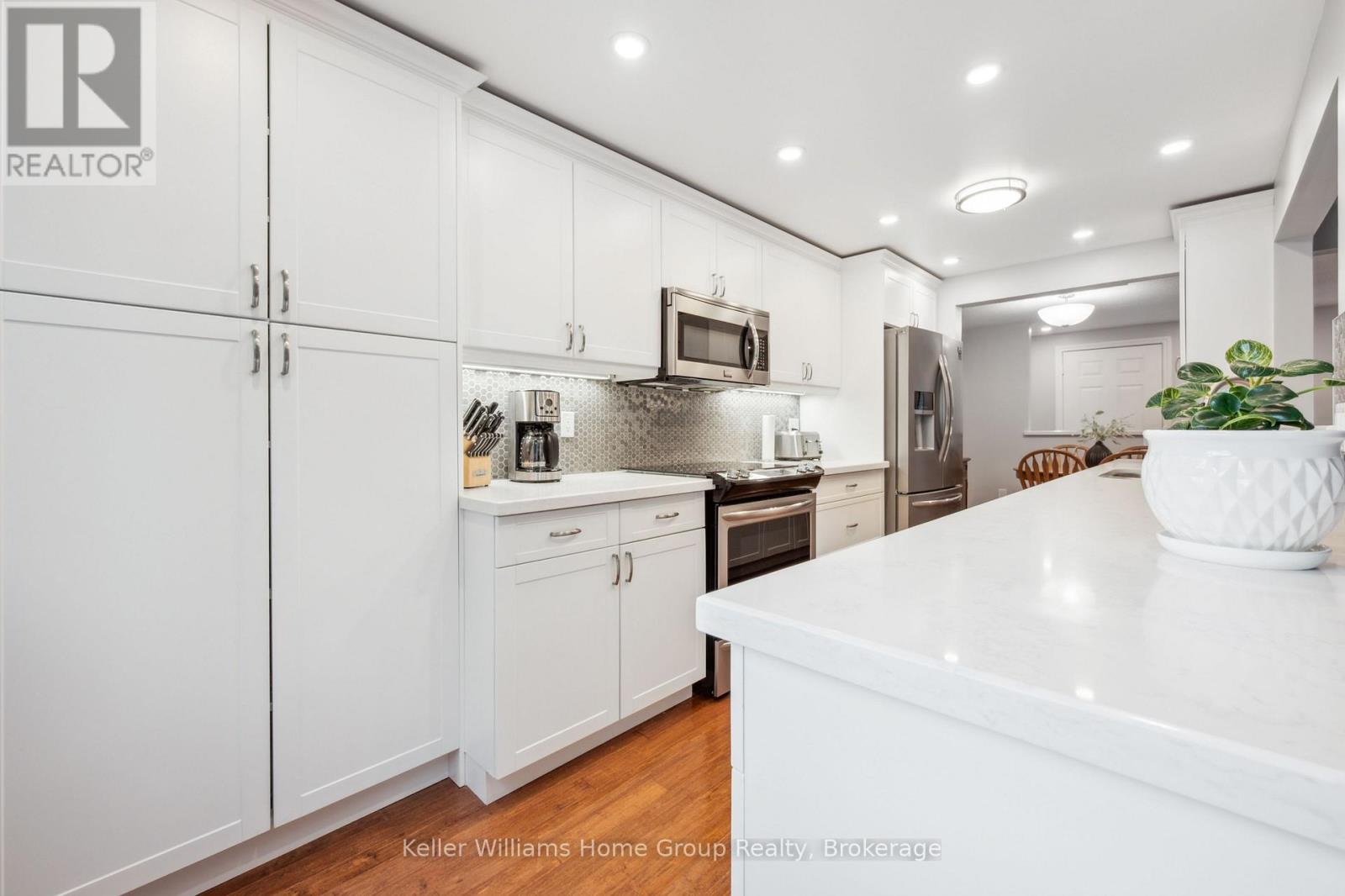 375 Imperial Road S, Guelph (Willow West/sugarbush/west Acres), Ontario  N1K 1L3 - Photo 20 - X12216127