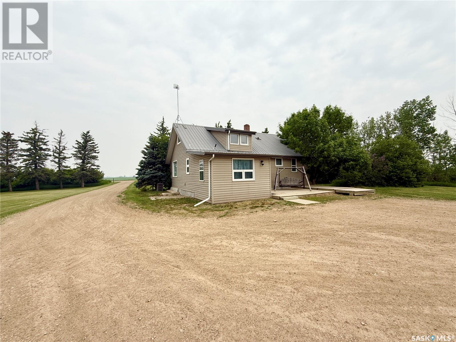 South Weyburn Acreage, Weyburn Rm No. 67, Saskatchewan  S4H 2K1 - Photo 16 - SK009275