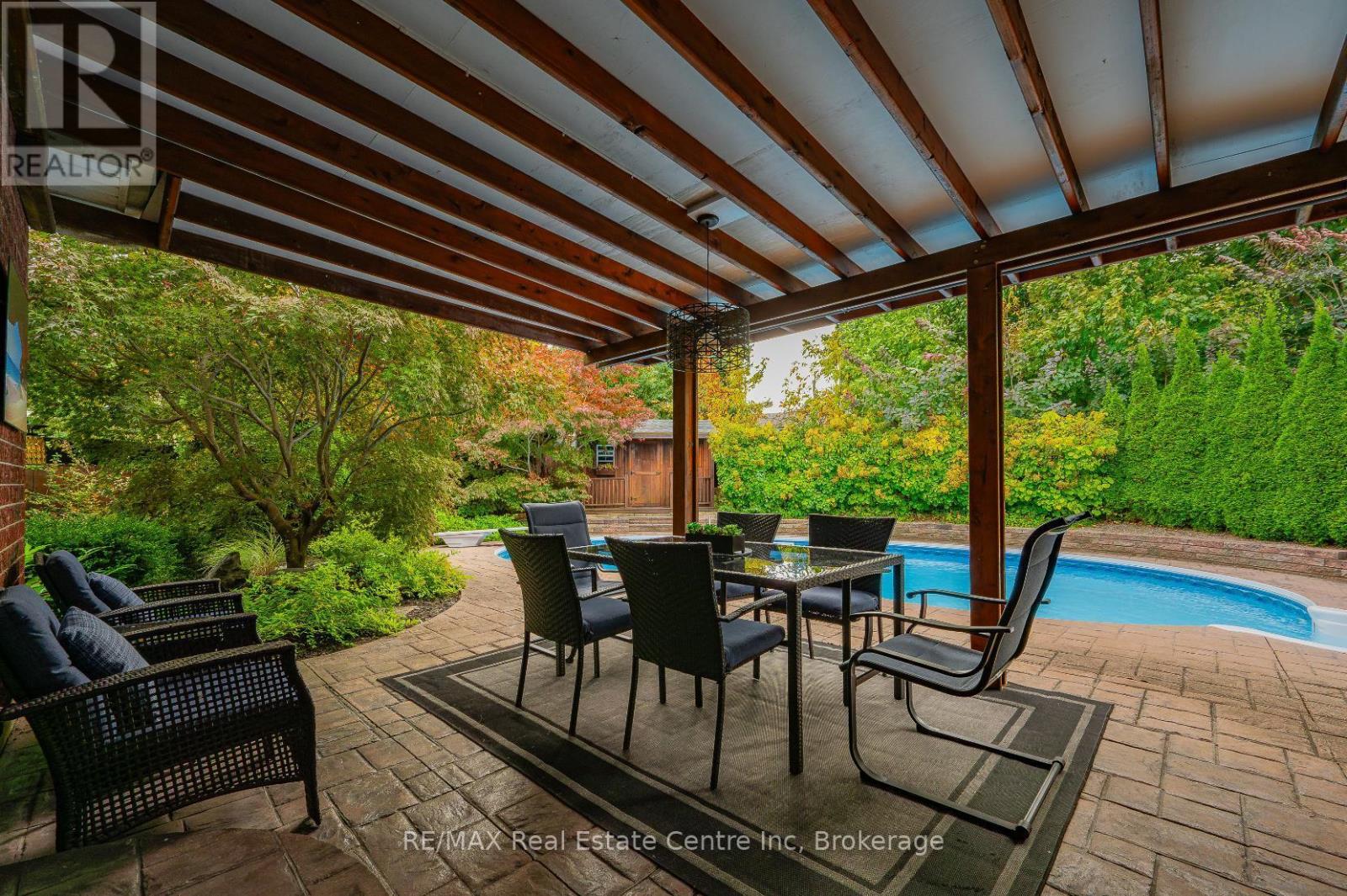 52 Bond Court, Guelph, Ontario  N1H 8N7 - Photo 33 - X12216185