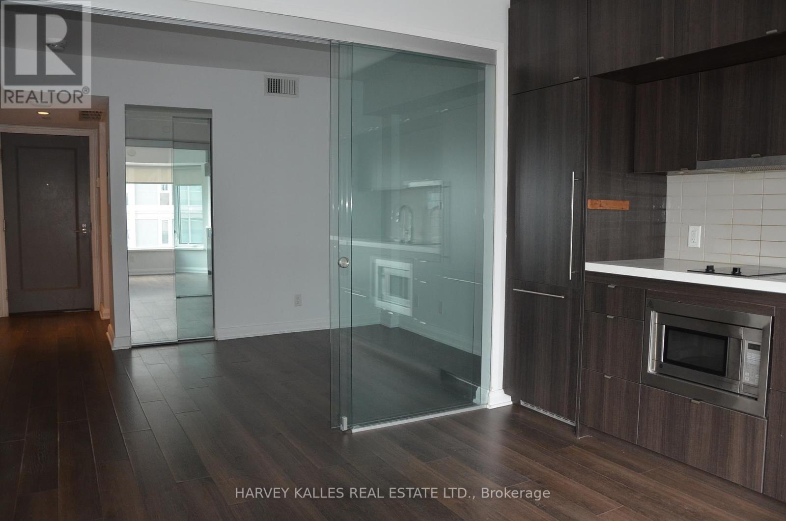 1912 - 155 Yorkville Avenue, Toronto (Annex), Ontario  M5R 0B4 - Photo 11 - C12216003