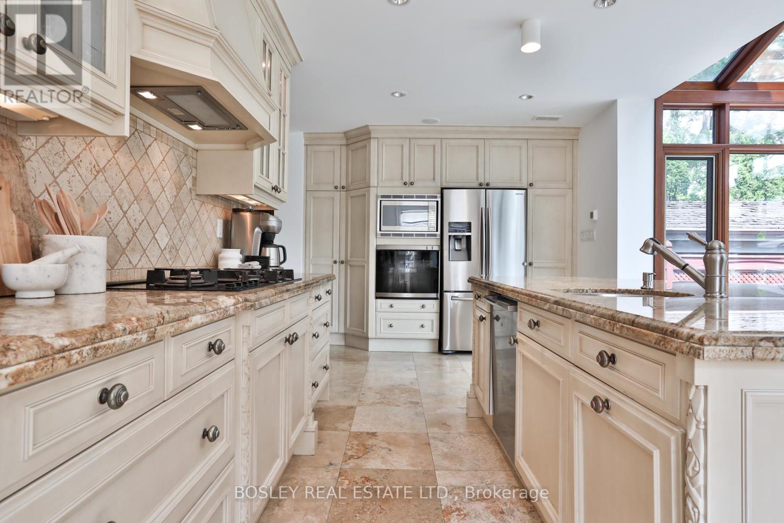 115 Airdrie Road, Toronto (Leaside), Ontario  M4G 1M6 - Photo 21 - C12216050